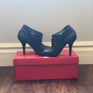 ⚠️Limited Time⚠️ELLE Heels